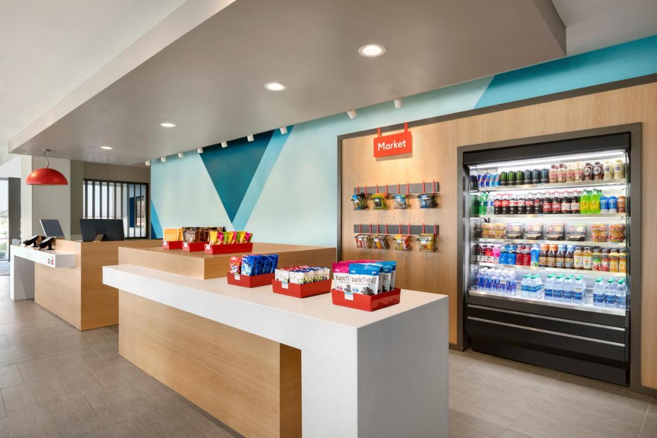 Avid Hotel - Toronto - Vaughan Southwest By Ihg Bagian luar foto